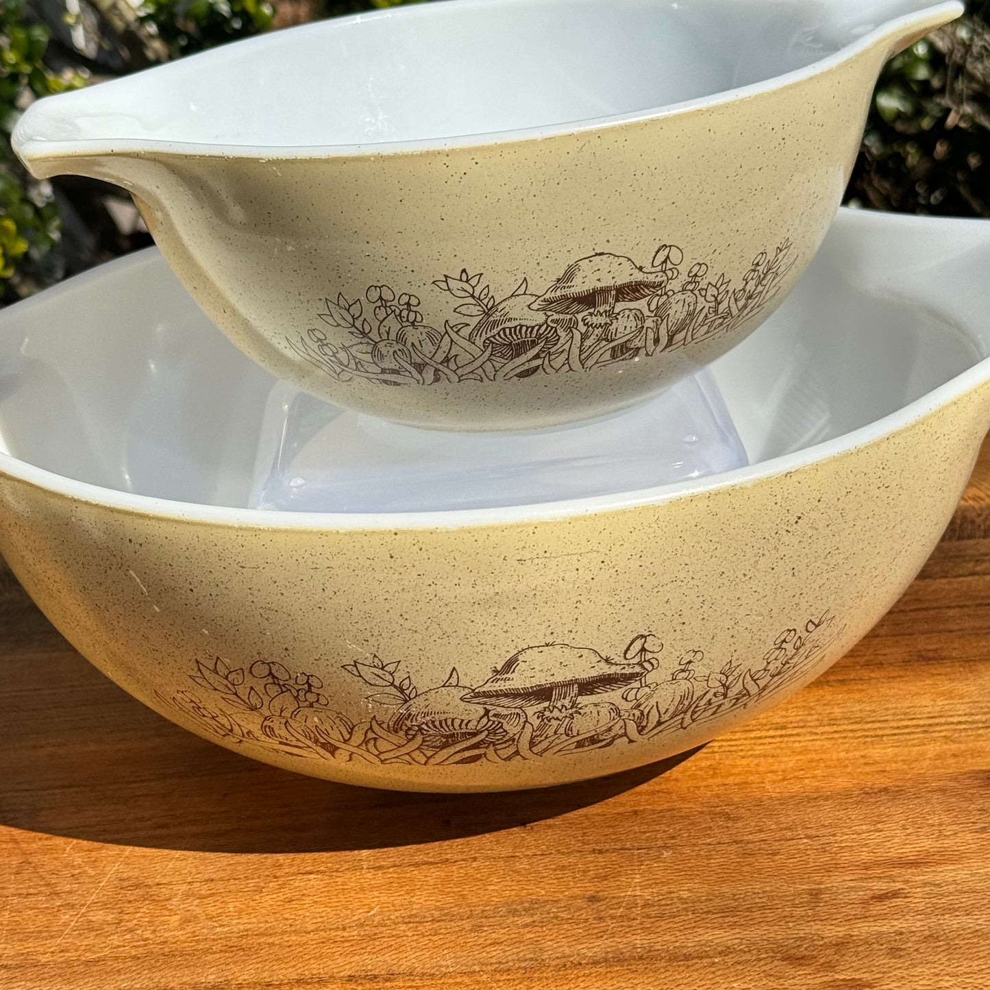 Two Pyrex Nesting Forest Fancies Cinderella Mixing Bowls 444 & 442