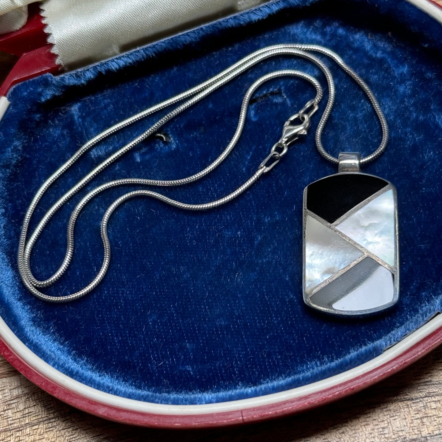 Vintage Sterling Silver Inlaid Mother of Pearl And Onyx Pendant Necklace