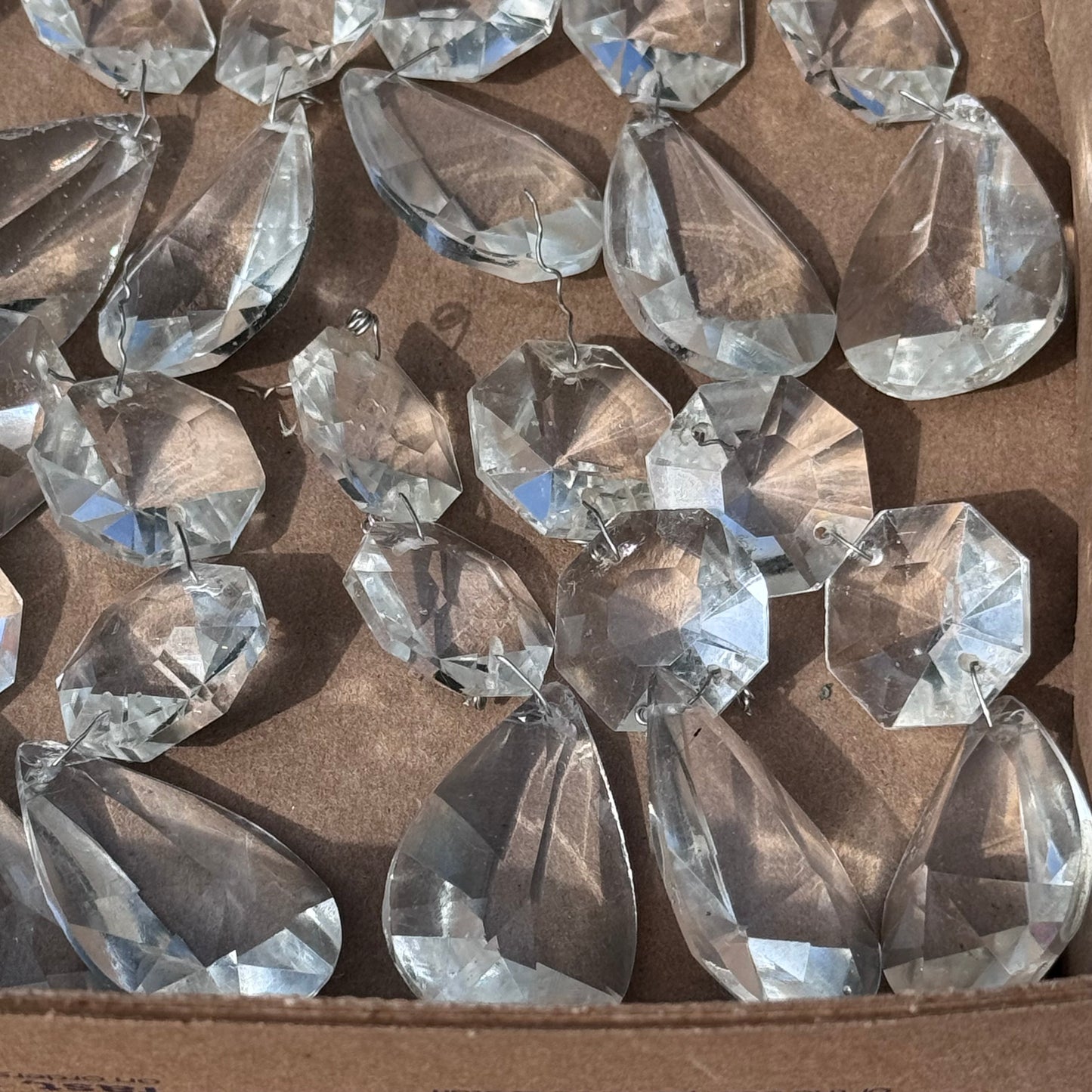 Seventeen Architectural Salvage Crystal Drop Prism Teardrops