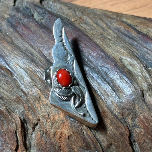 Vintage Signed Les Baker Navajo Sterling Coral Collar Tip