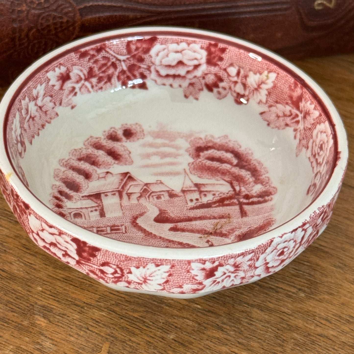 Vintage Wood's English Red & White Open Salt