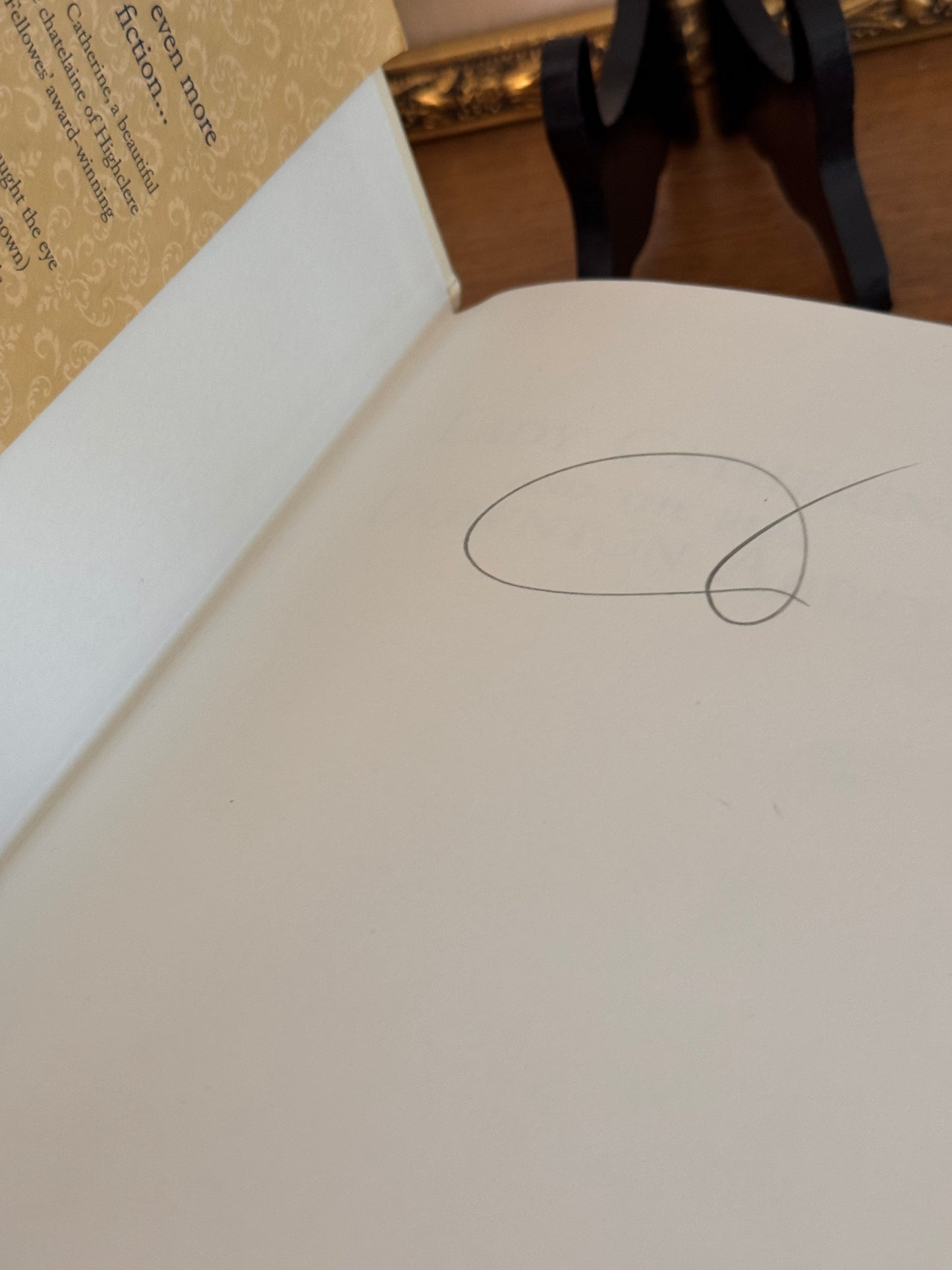 The Countess of Carnarvon The Real Downtown Abbey Book Signed