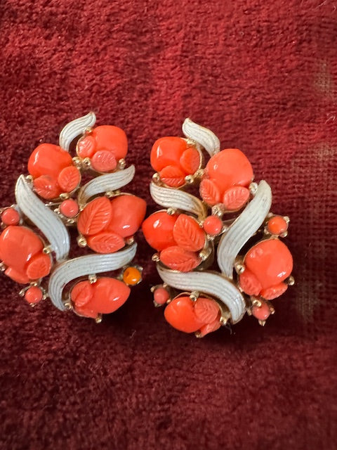 Vintage Trifari Fruit Salad Clip Earrings | Salmon Hued Paste Stones
