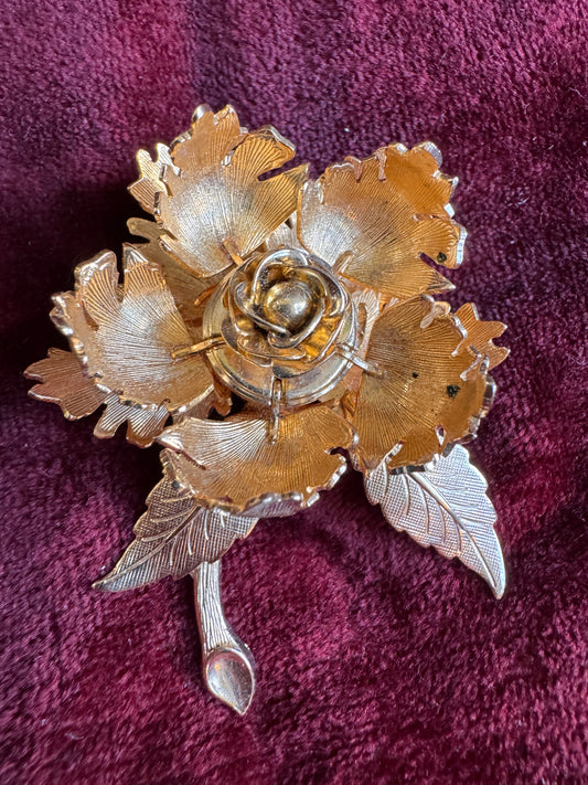 Wagner Day-Night Brooch – Vintage Gold Tone Articulated Flower Pin