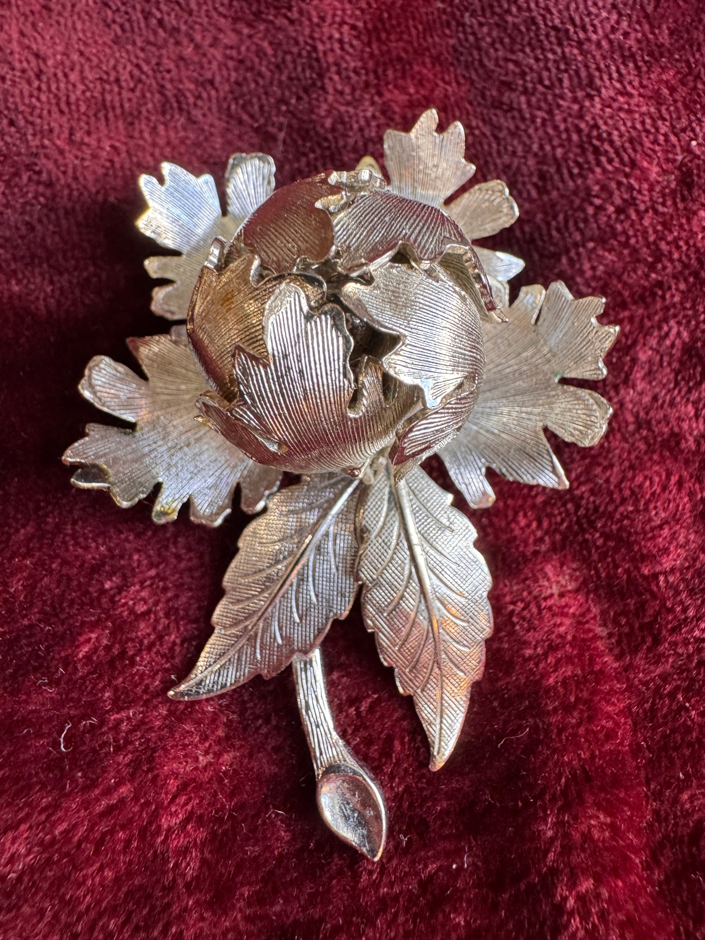 Wagner Day-Night Brooch – Vintage Silver Tone Articulated Flower Pin