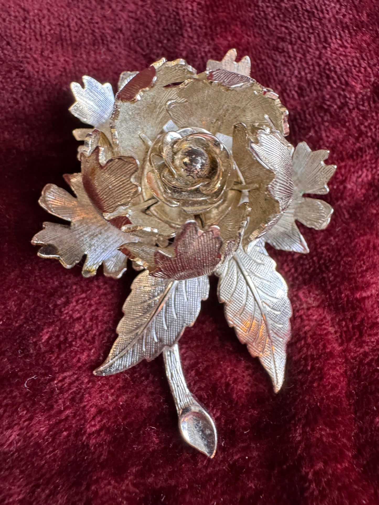 Wagner Day-Night Brooch – Vintage Silver Tone Articulated Flower Pin
