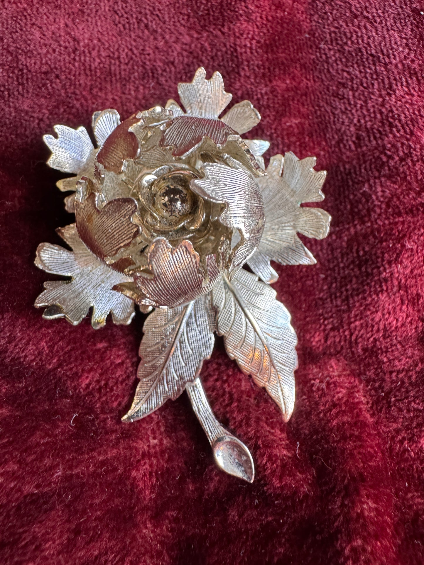 Wagner Day-Night Brooch – Vintage Silver Tone Articulated Flower Pin
