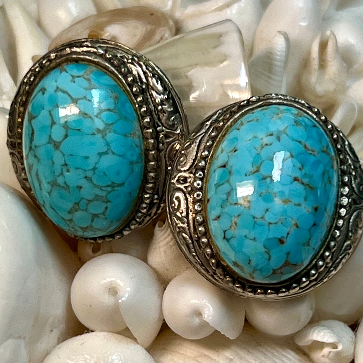 Vintage Ellen Designs Southwestern Faux Turquoise Clip Earrings