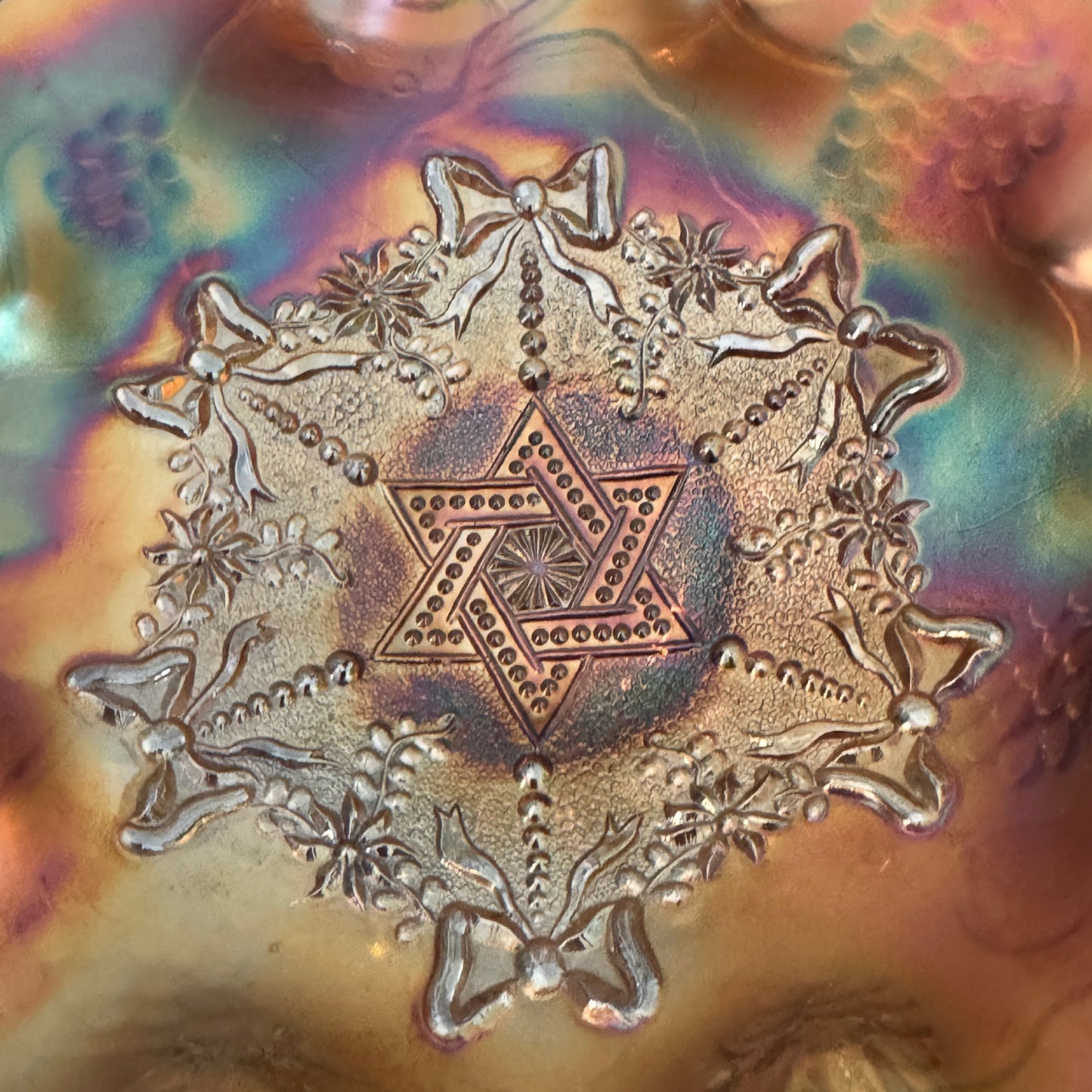 Antique Northwood Amethyst Star of David & Bows Carnival Glass Bowl
