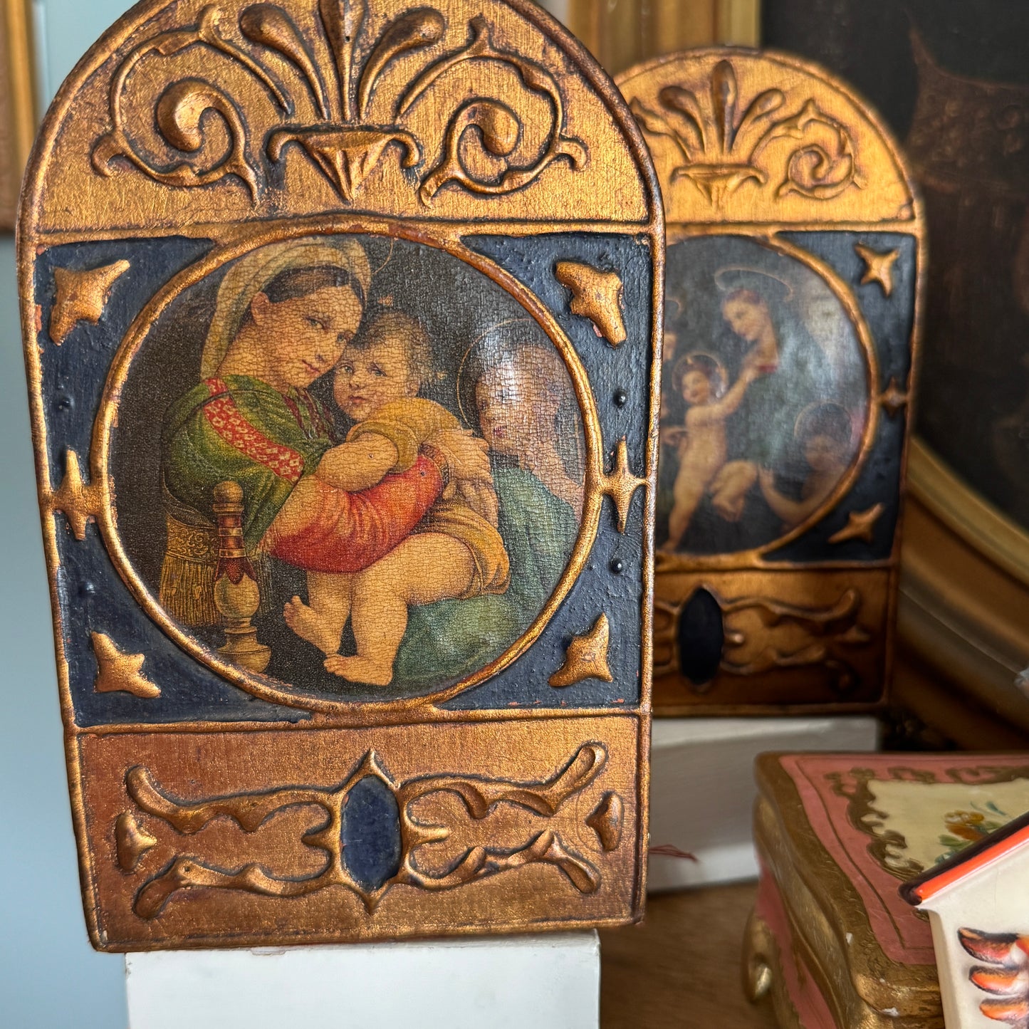 Vintage Pair of Italian Raphael's Madonna Of The Chair & Dell'Impannata Gilt Book Ends