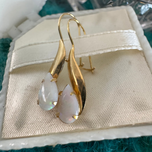 Vintage 14K Yellow Gold Opal Earrings