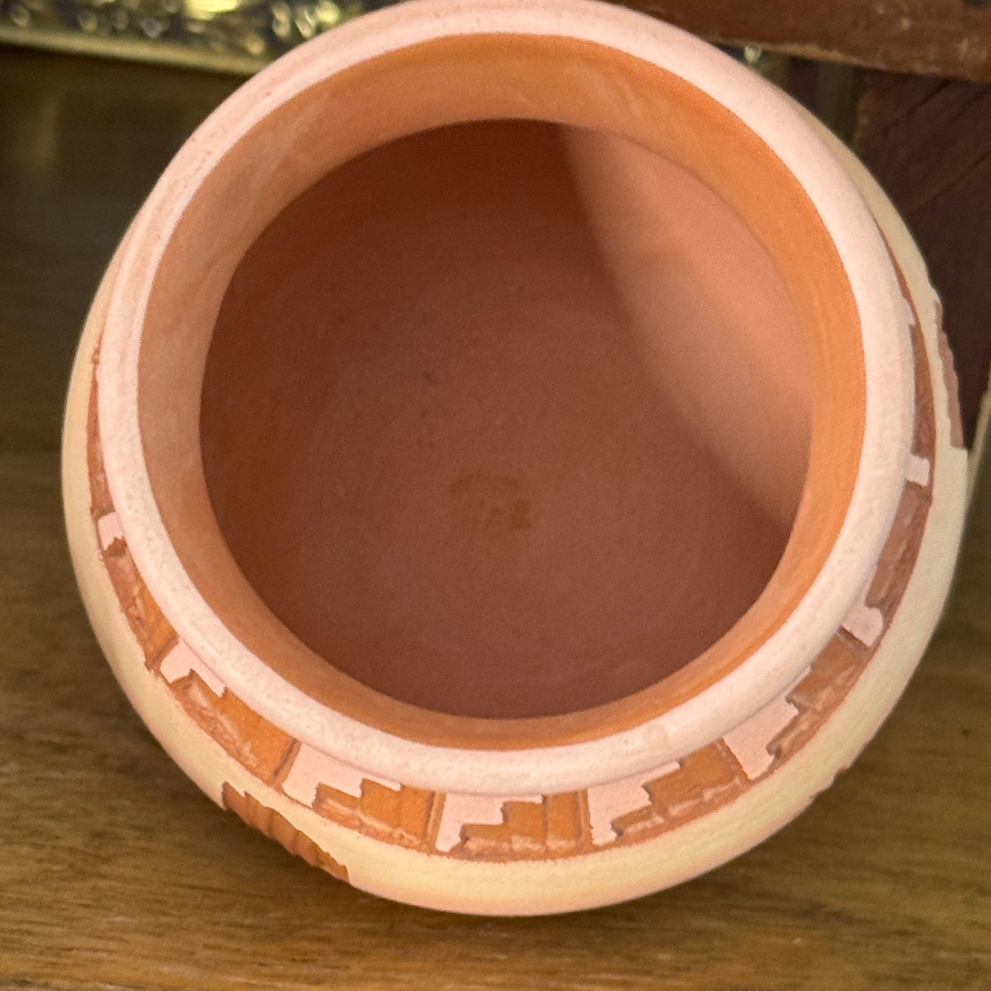 Handmade Native American Mesa Verde Pottery Signed Vase COA