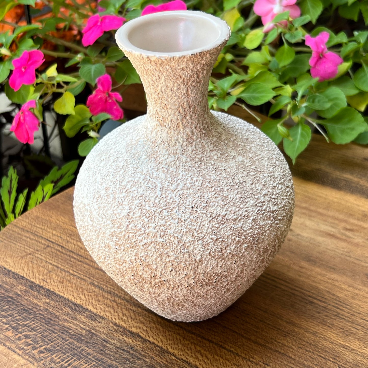 Mid Century Modern Haeger Pottery Textured Soft White Vase