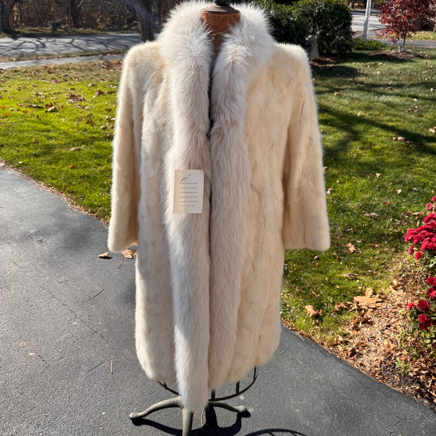 Vintage Robert Neustadter Ivory Mink Fur Coat Small