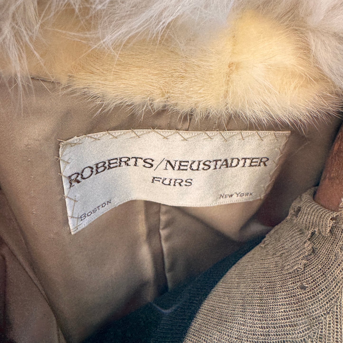 Vintage Robert Neustadter Ivory Mink Fur Coat Small