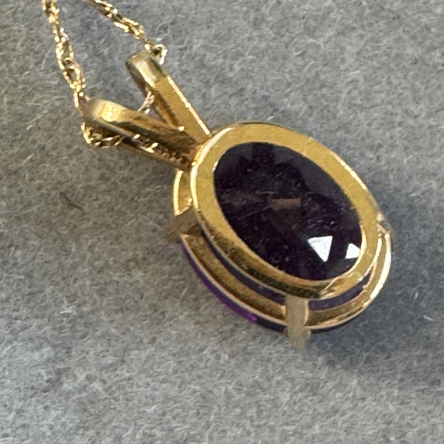 Vintage 14K Gold Clyde Duneier, Inc. Amethyst Semi Precious Gemstone Pendant Necklace
