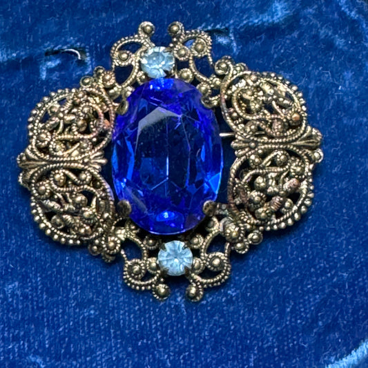 Deep Blue Multi Faceted Gilt Filigree Brooch