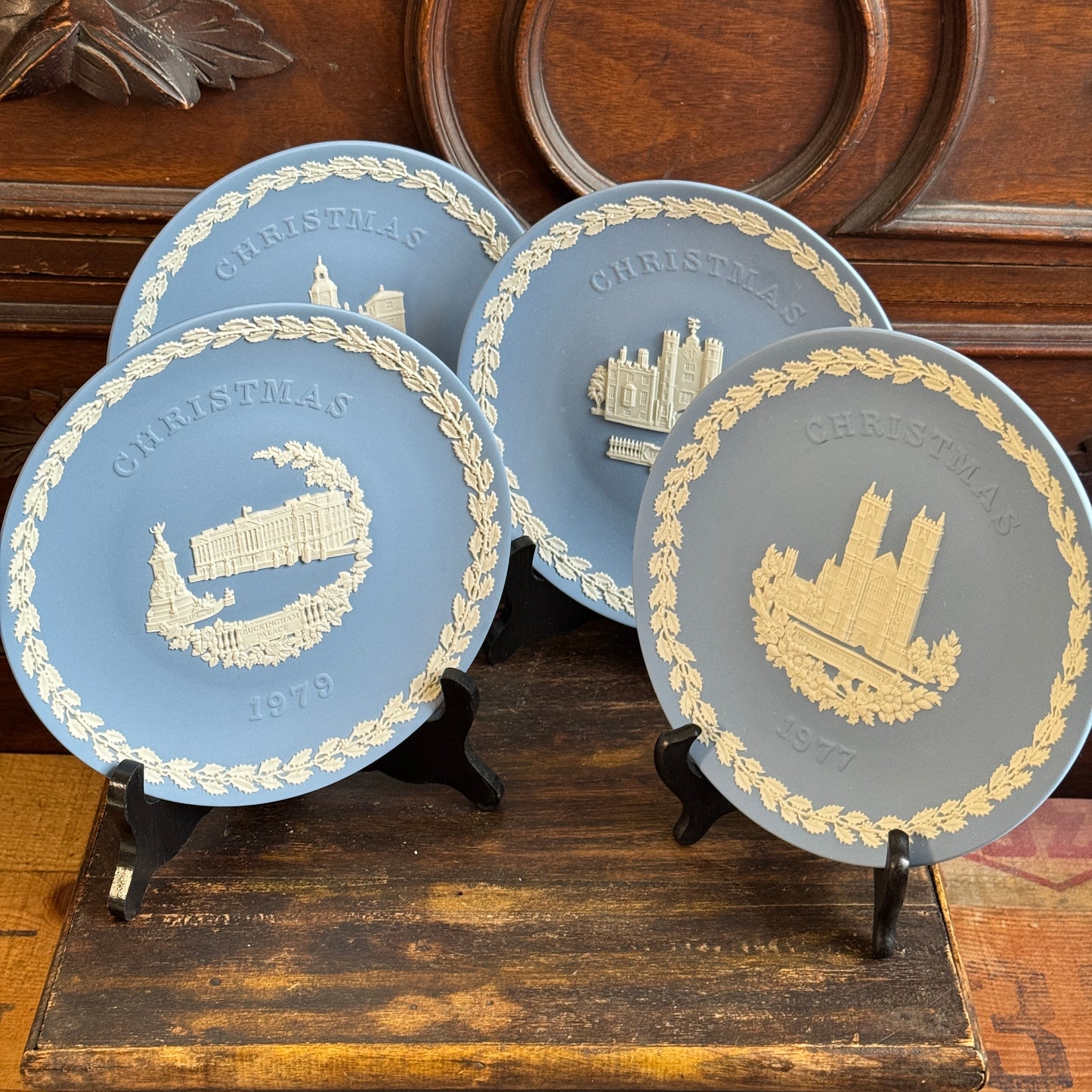 Wedgwood Jasperware Vintage 1977-1980 Christmas Plates Buckingham Palace Westminster Abbey
