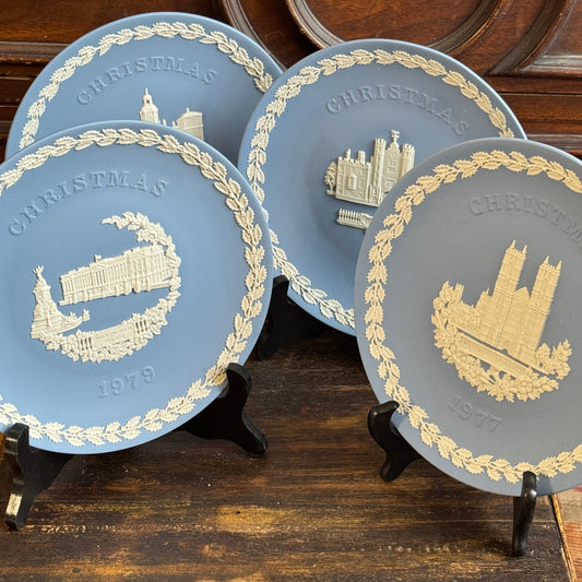 Wedgwood Jasperware Vintage 1977-1980 Christmas Plates Buckingham Palace Westminster Abbey