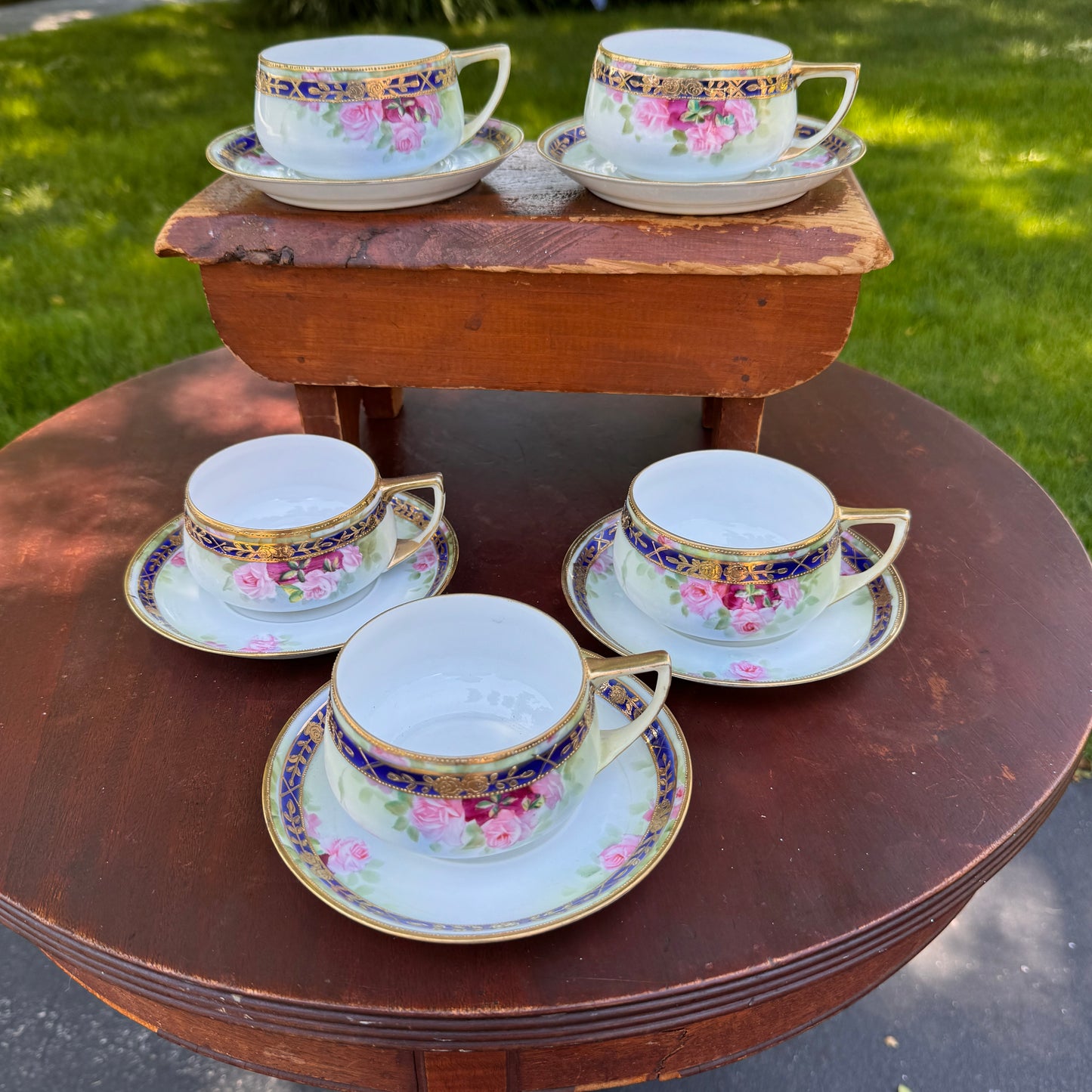 Five Hand Painted Nippon Japanese Cabbage Rose Raised Gold Tea Cups & Saucers