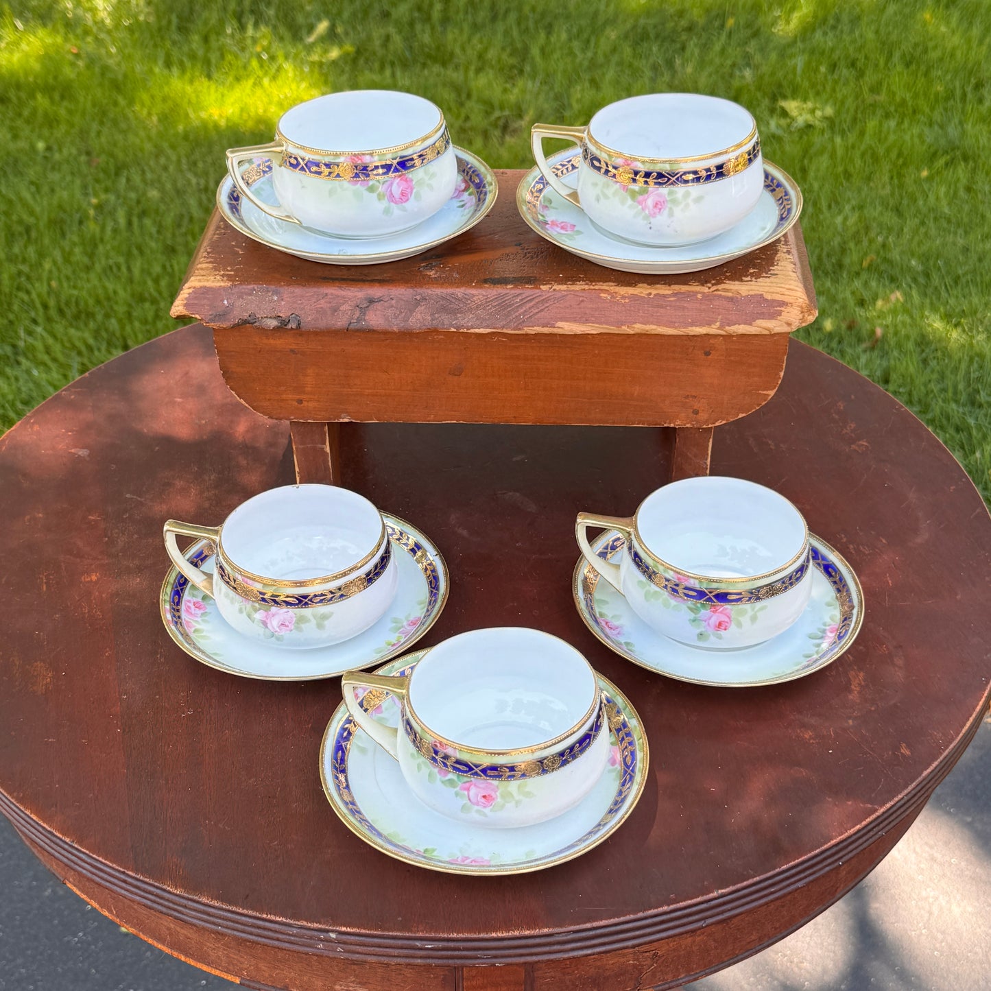 Five Hand Painted Nippon Japanese Cabbage Rose Raised Gold Tea Cups & Saucers