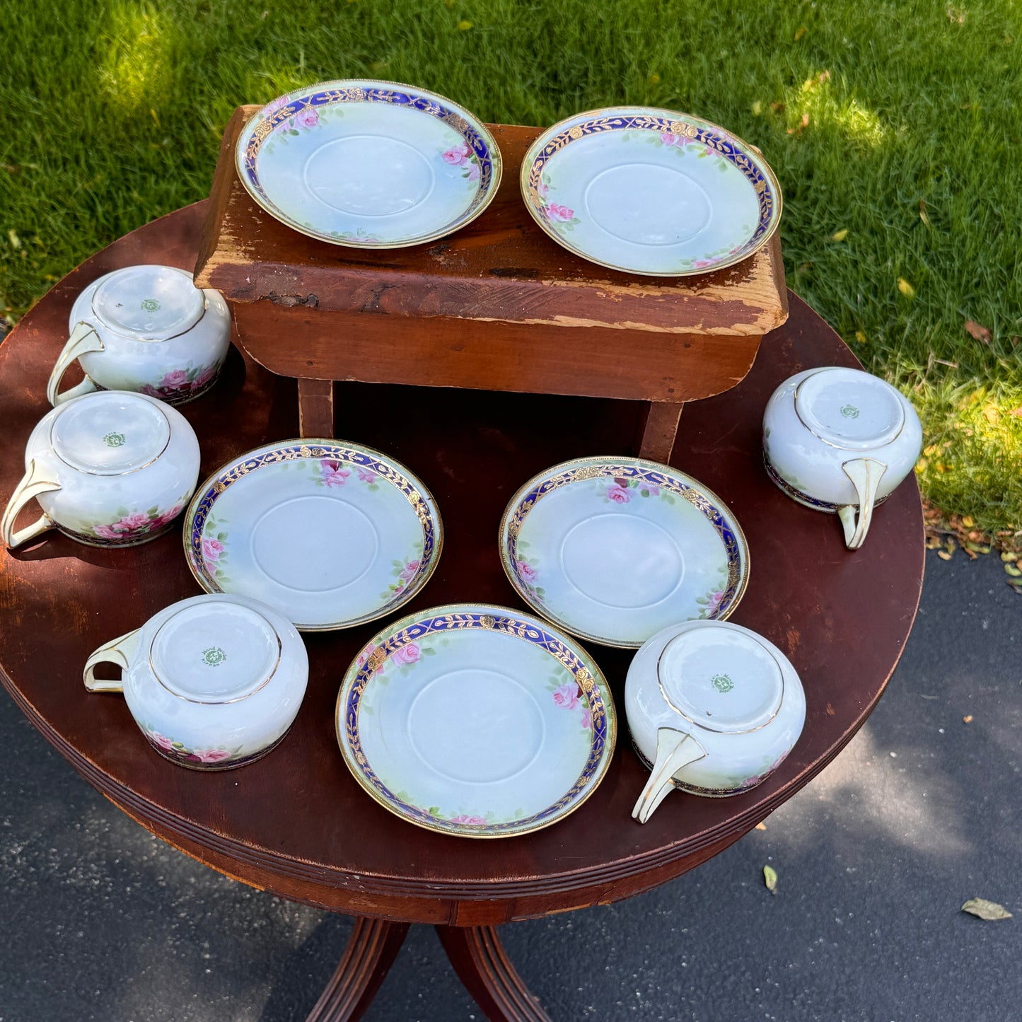 Five Hand Painted Nippon Japanese Cabbage Rose Raised Gold Tea Cups & Saucers