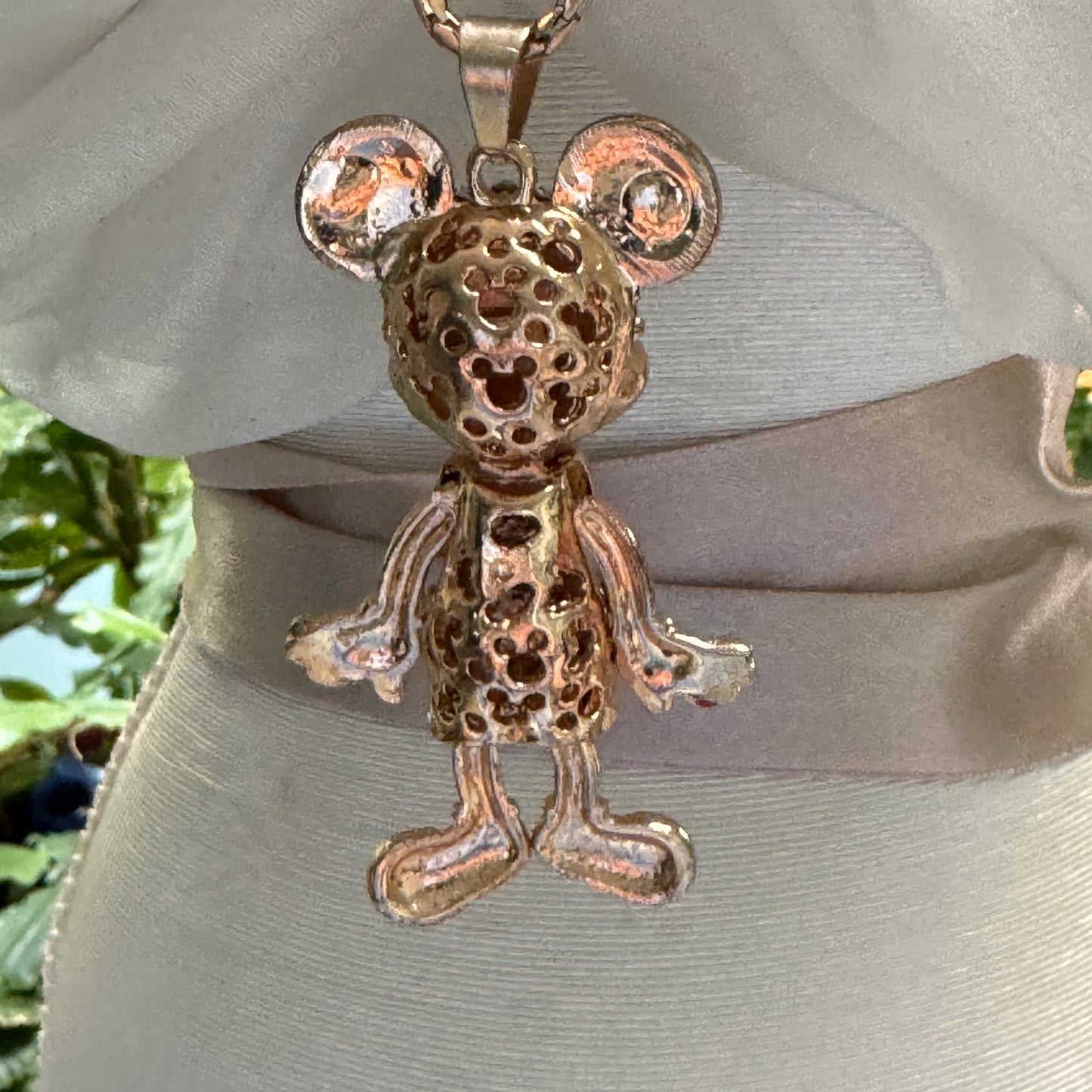 Betsy Johnson Minnie Mouse Rhinestone  Necklace