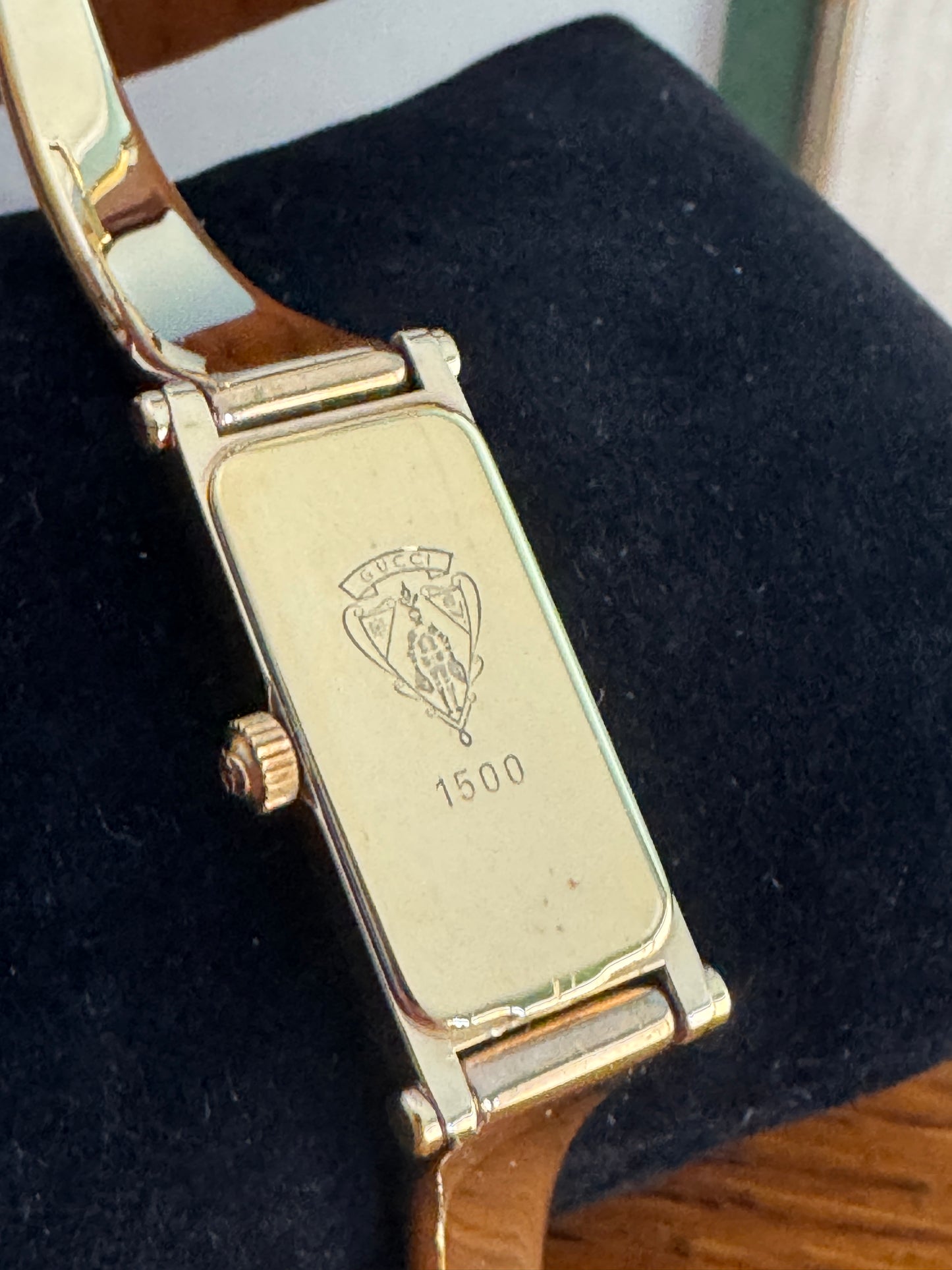 Vintage Gucci 1500L Gold Plated Bangle Ladies Watch MOP Shell Horsebit Clasp