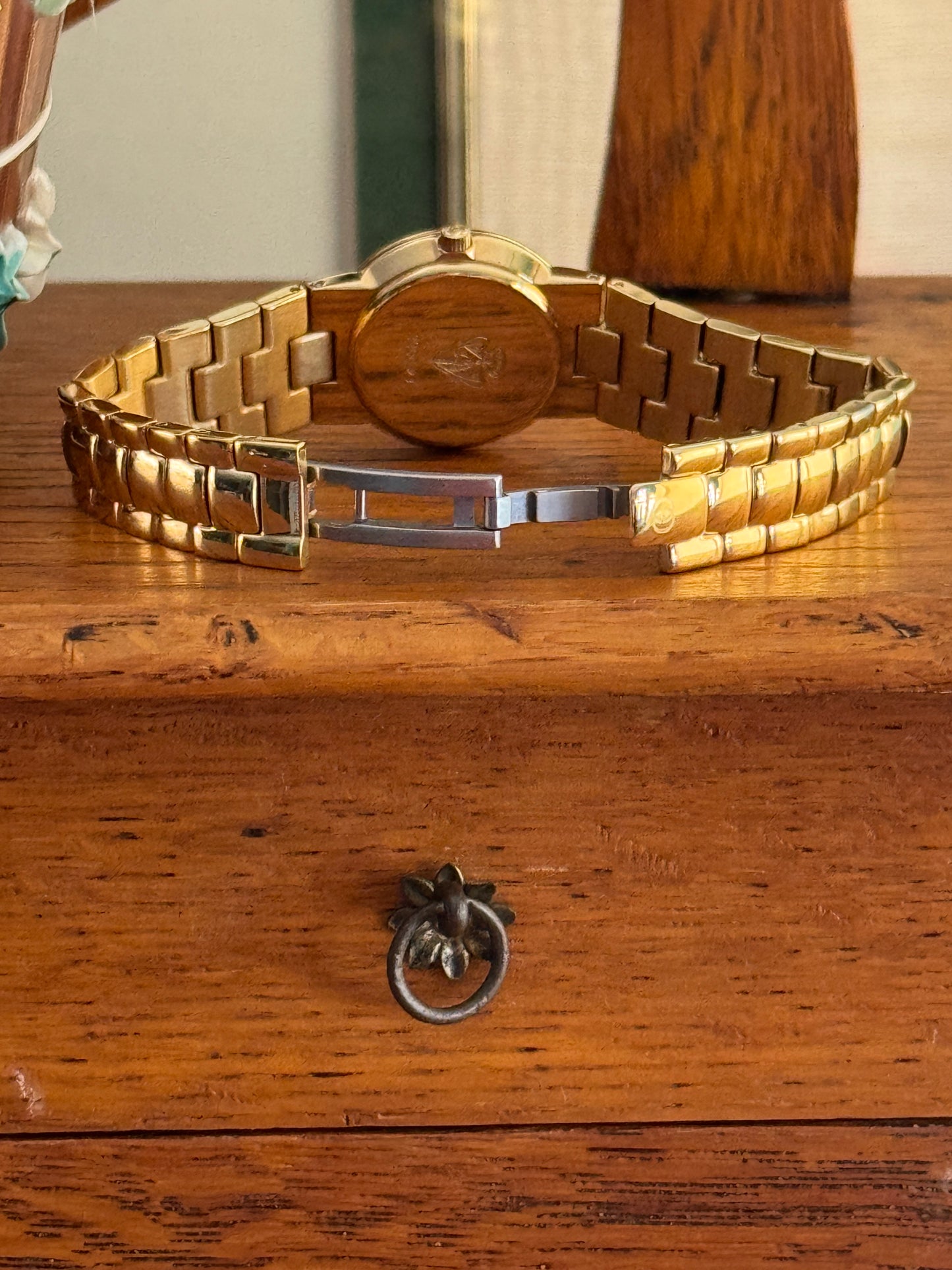 Vintage Gucci Ladies Gold Plated 3300.2.L Quartz Watch Black Dial Diamond Hour Markers