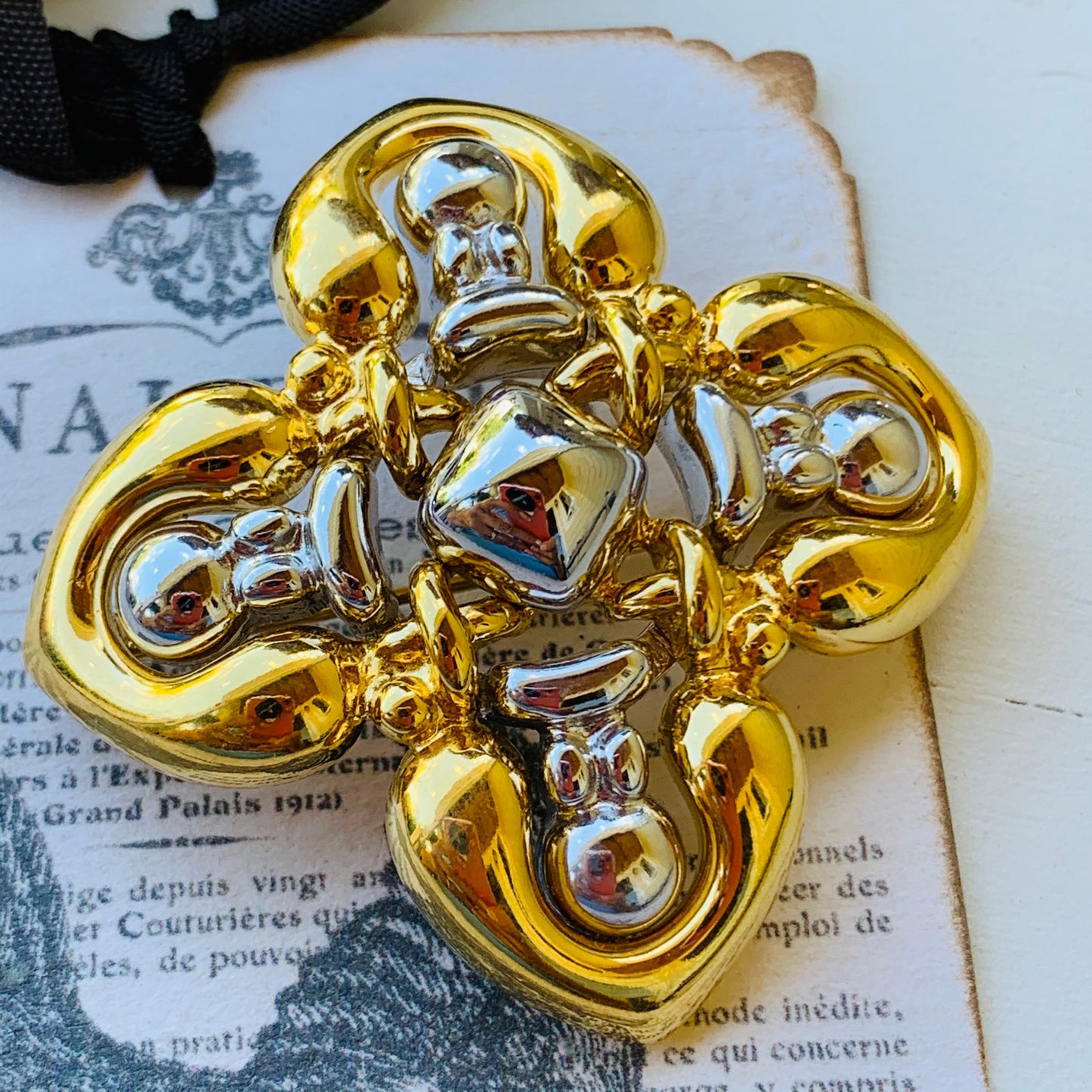 Vintage Pilar Crespi Contessa Stylized Cross Pin