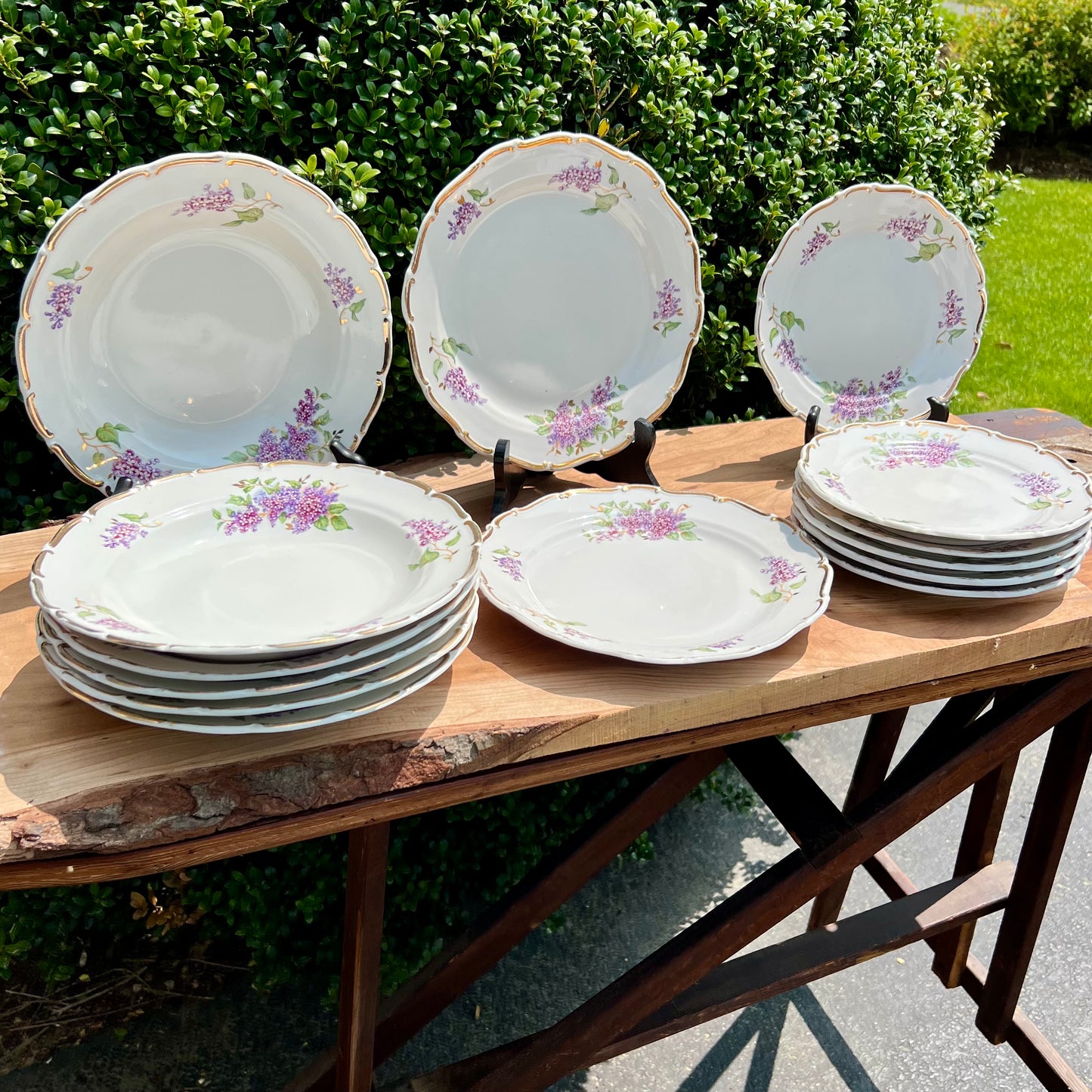 11 Vintage Lilac Dinner, Luncheon & Rimmed Bowls A3
