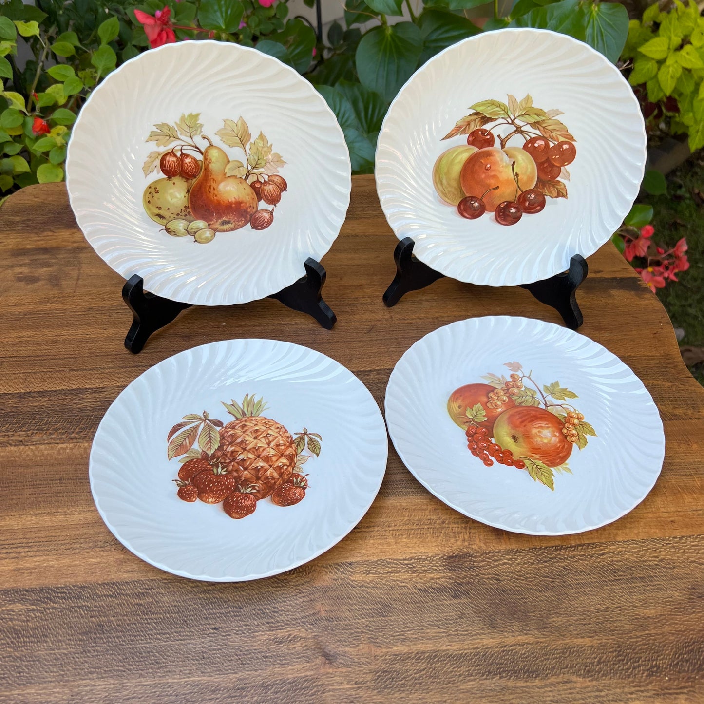Four Burgess & Leigh Burleigh English Fruit Dessert Plates