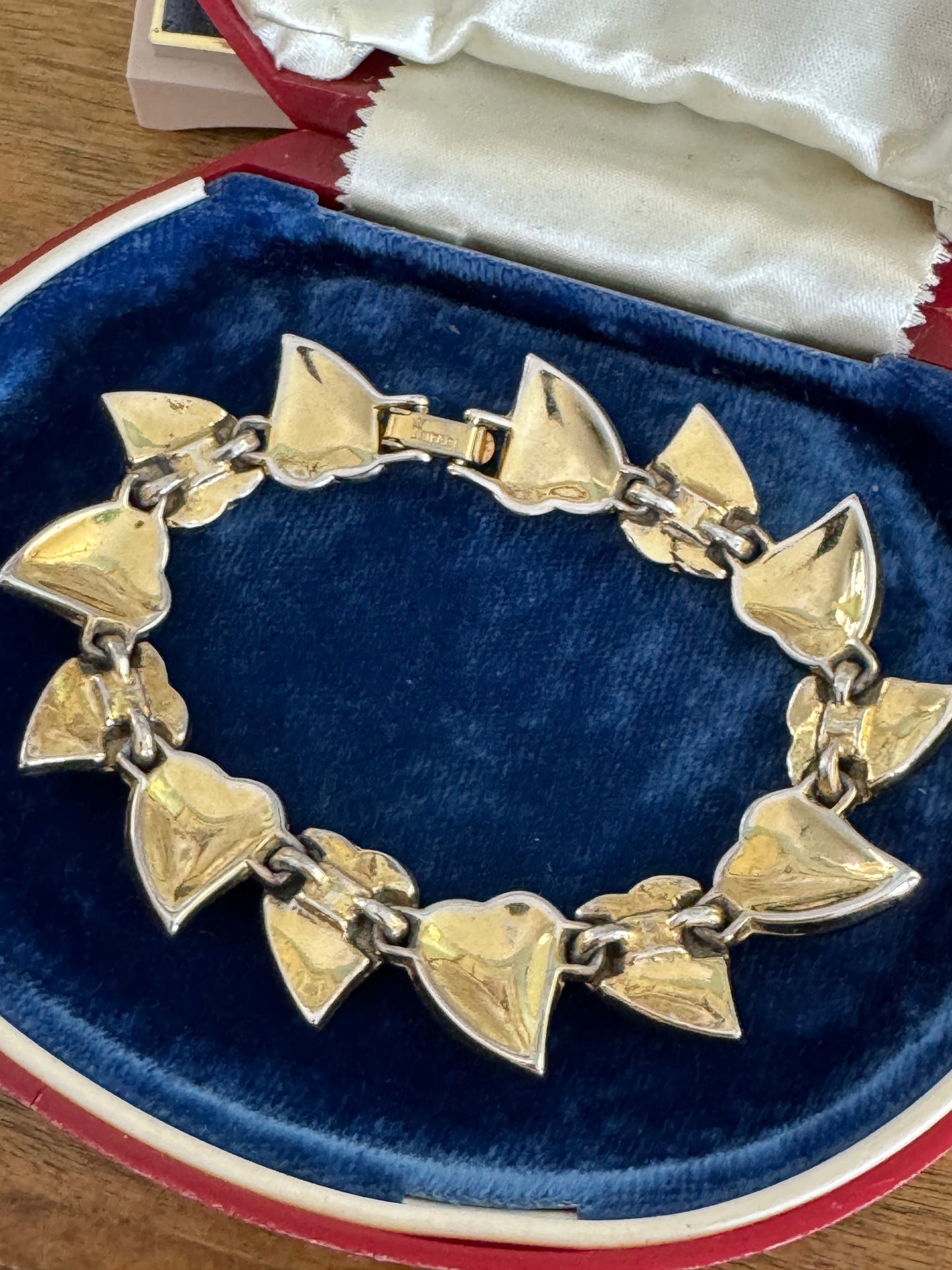 Vintage Trifari Gold Tone Metal Heart Shaped Bracelet