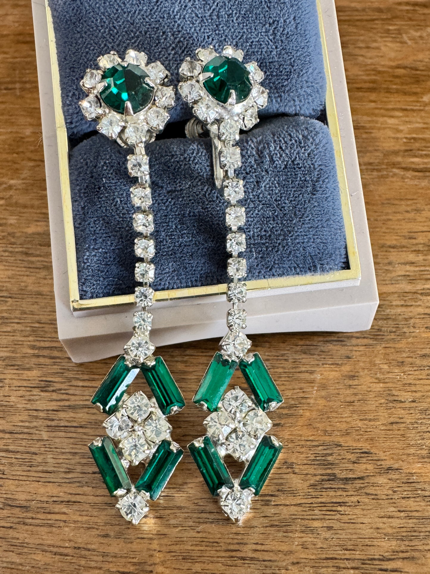 Vintage Dangling Emerald Green and Clear Rhinestone Earrings