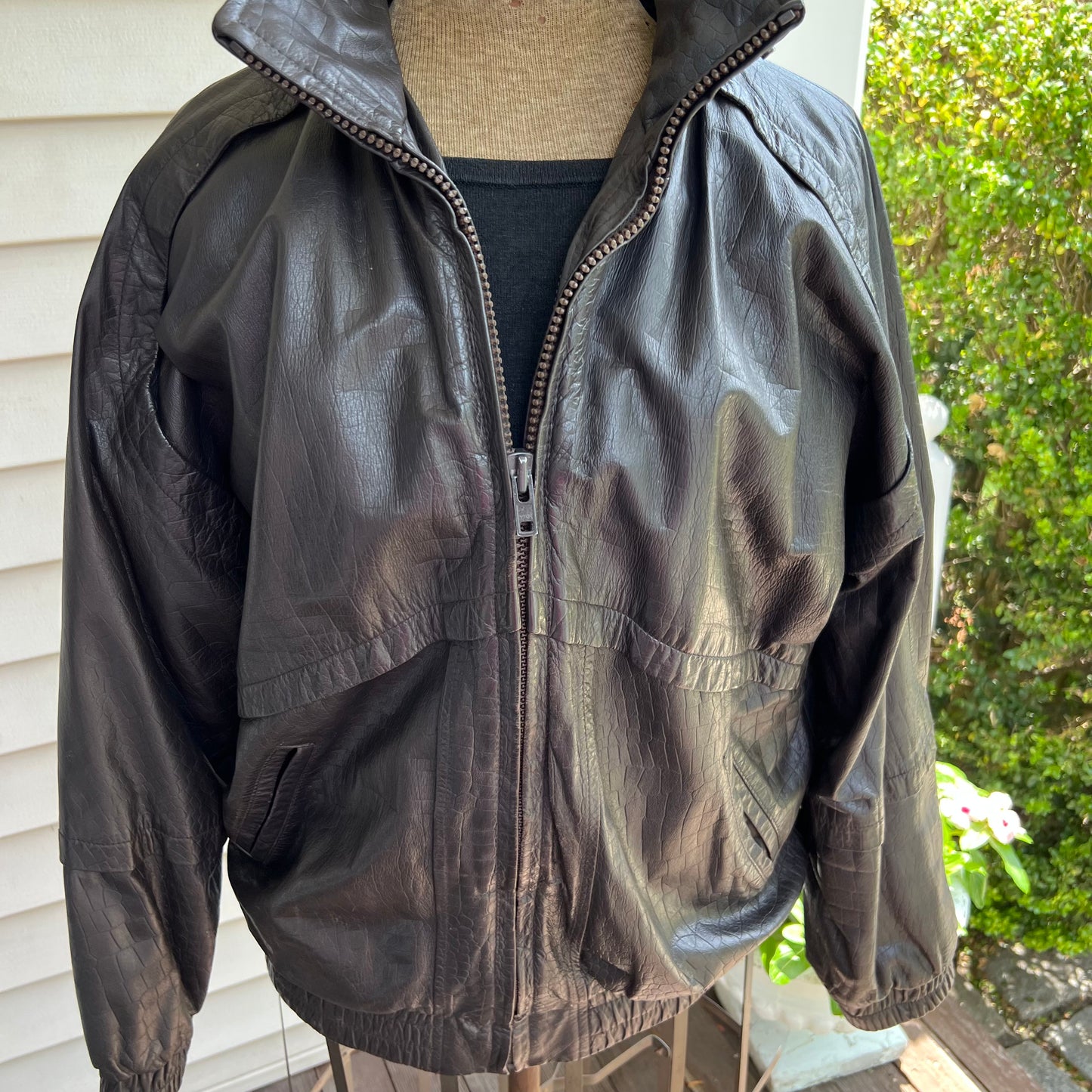 Vintage Korean Leather & Removable Fur Bomber Jacket Size Medium