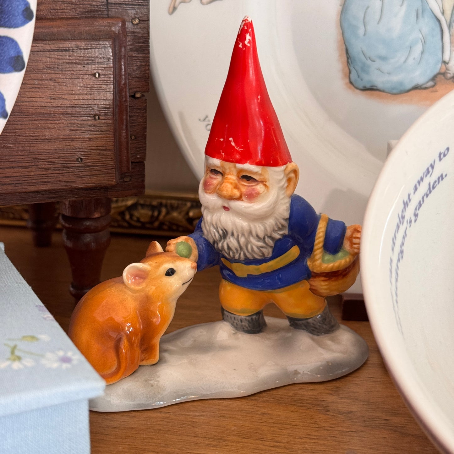 Vintage Gorham Gnome Feeding Mouse Figurine Japanese
