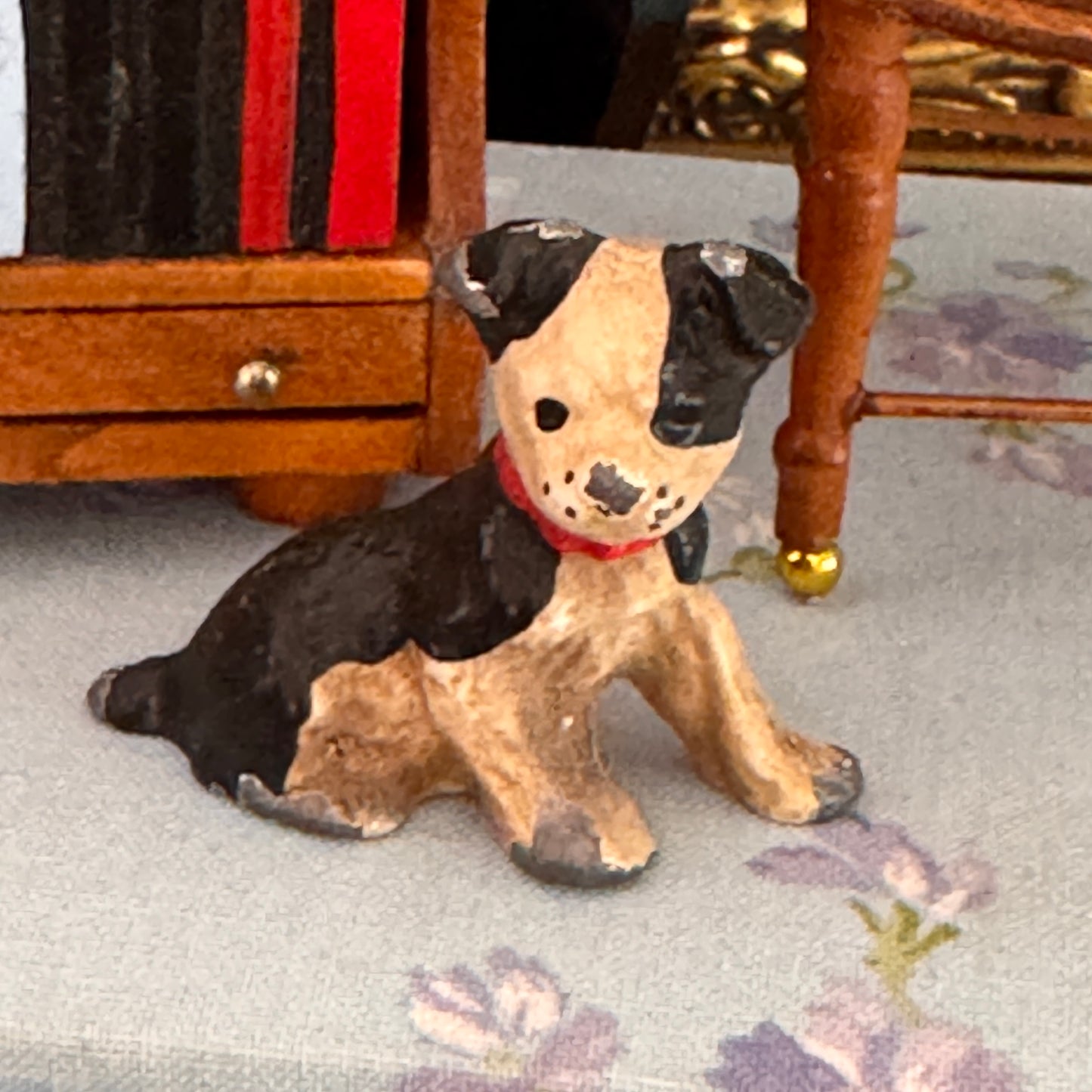 Vintage Dollhouse Miniature Hubley Cast Iron Dog