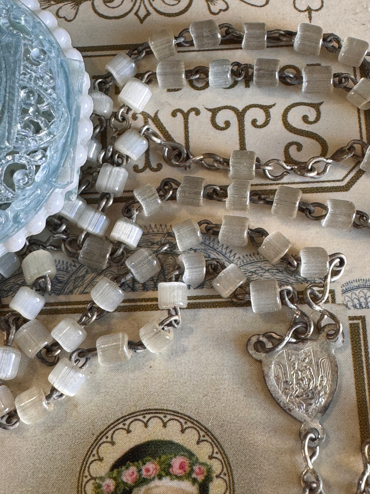 Miniature Mother of Pearl & Aluminum Rosary with Blue and White Case