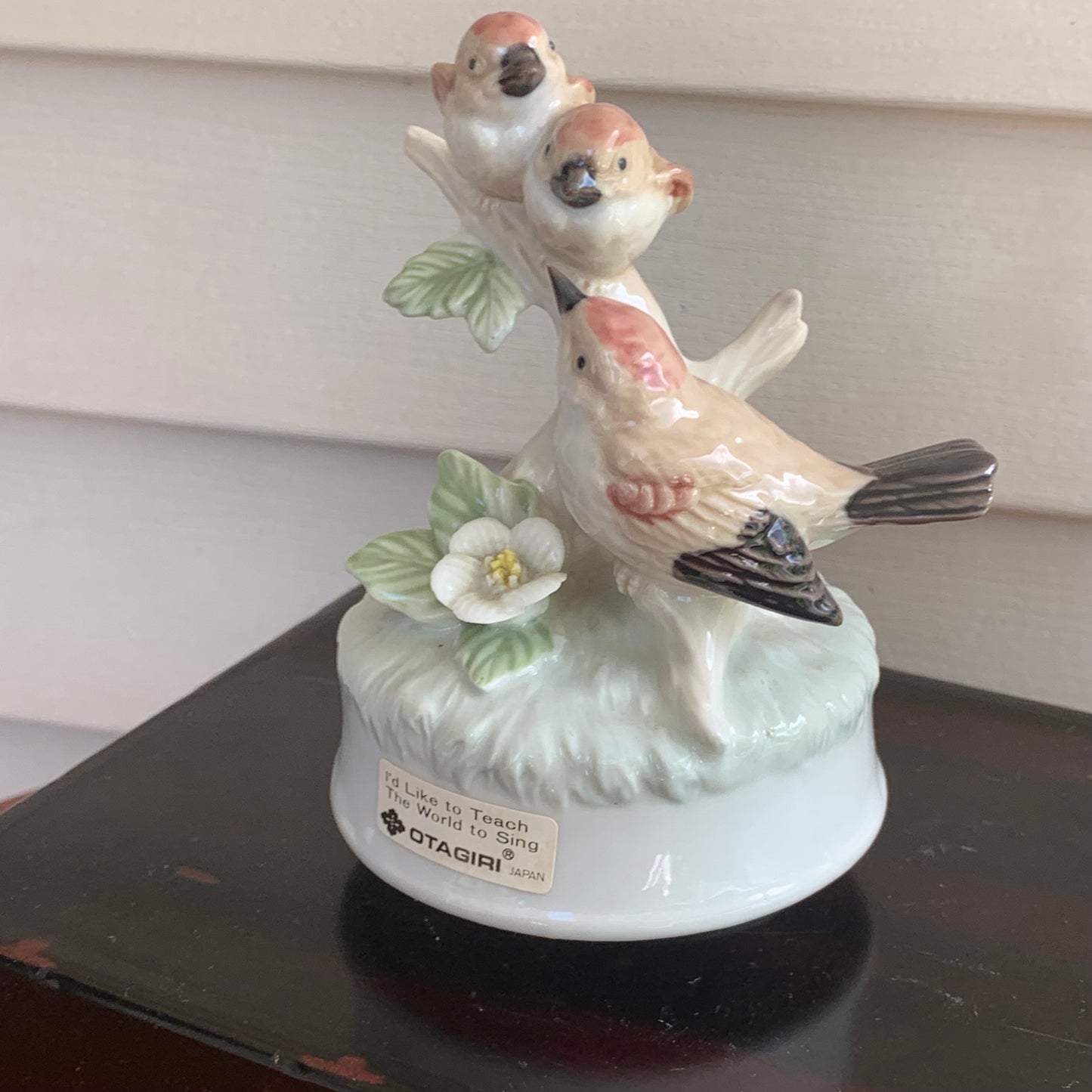 Vintage Otagiri Japan Bird Porcelain Music Box " I'd Like to Teach the World to Sing"