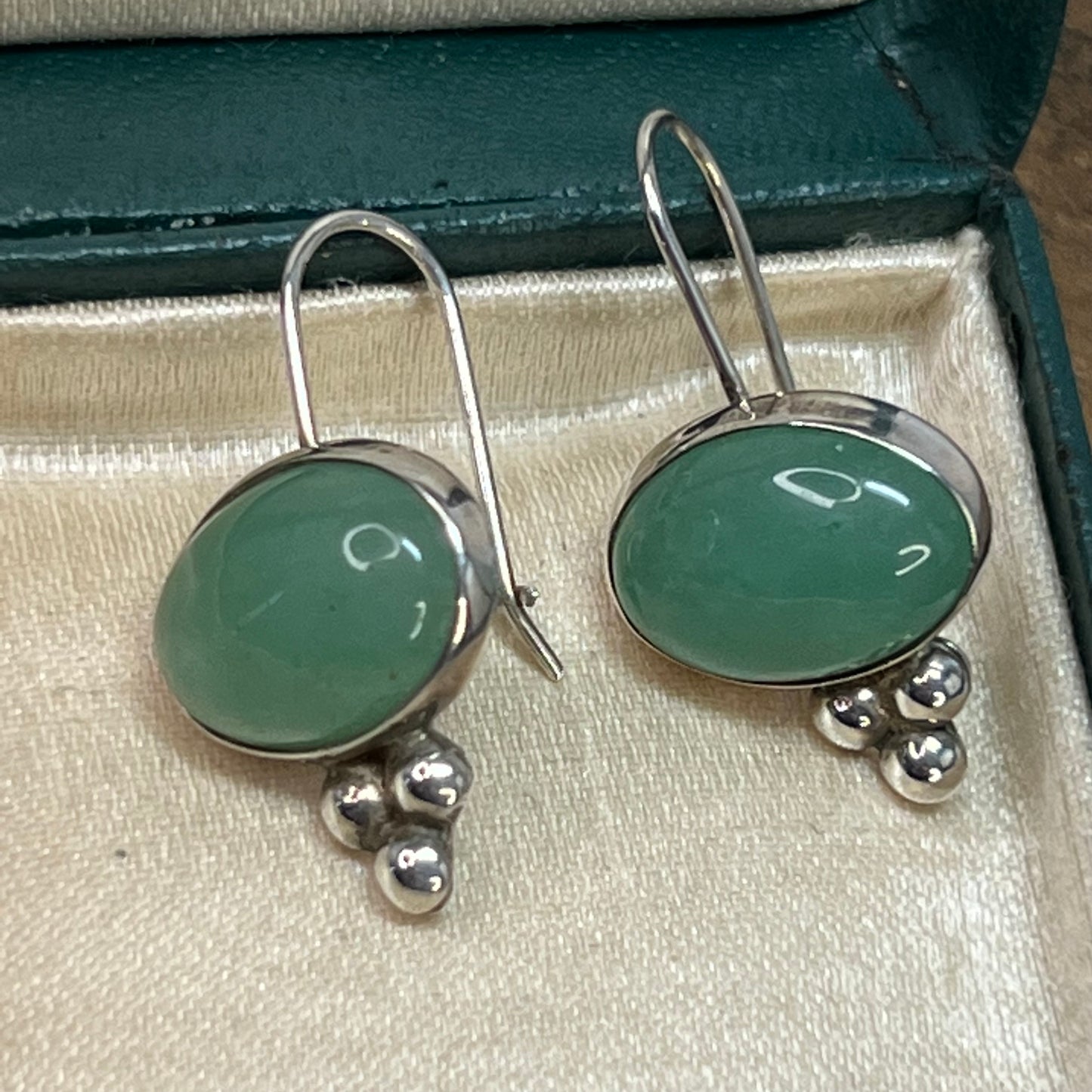 Vintage Sterling Silver & Nephrite Semi Precious Gemstone Pierced French Wire Earrings