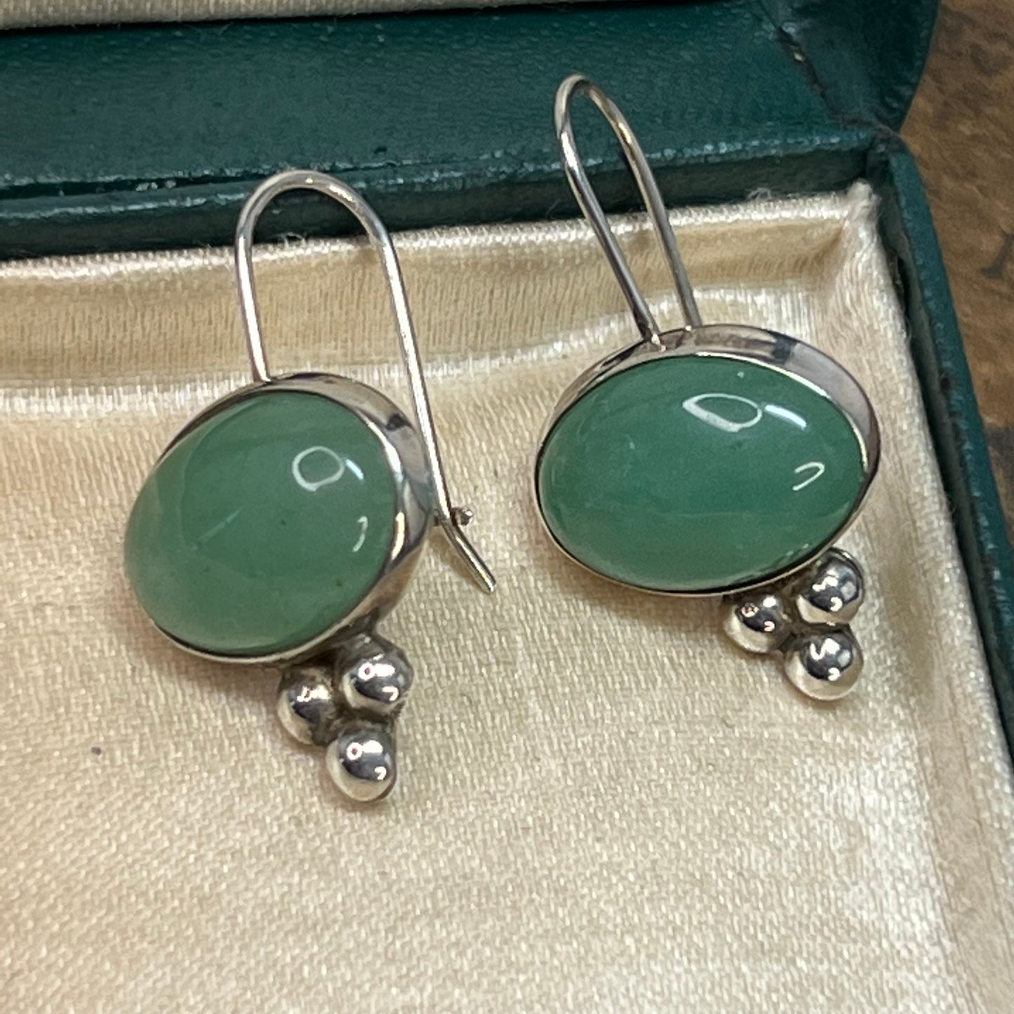 Vintage Sterling Silver & Nephrite Semi Precious Gemstone Pierced French Wire Earrings