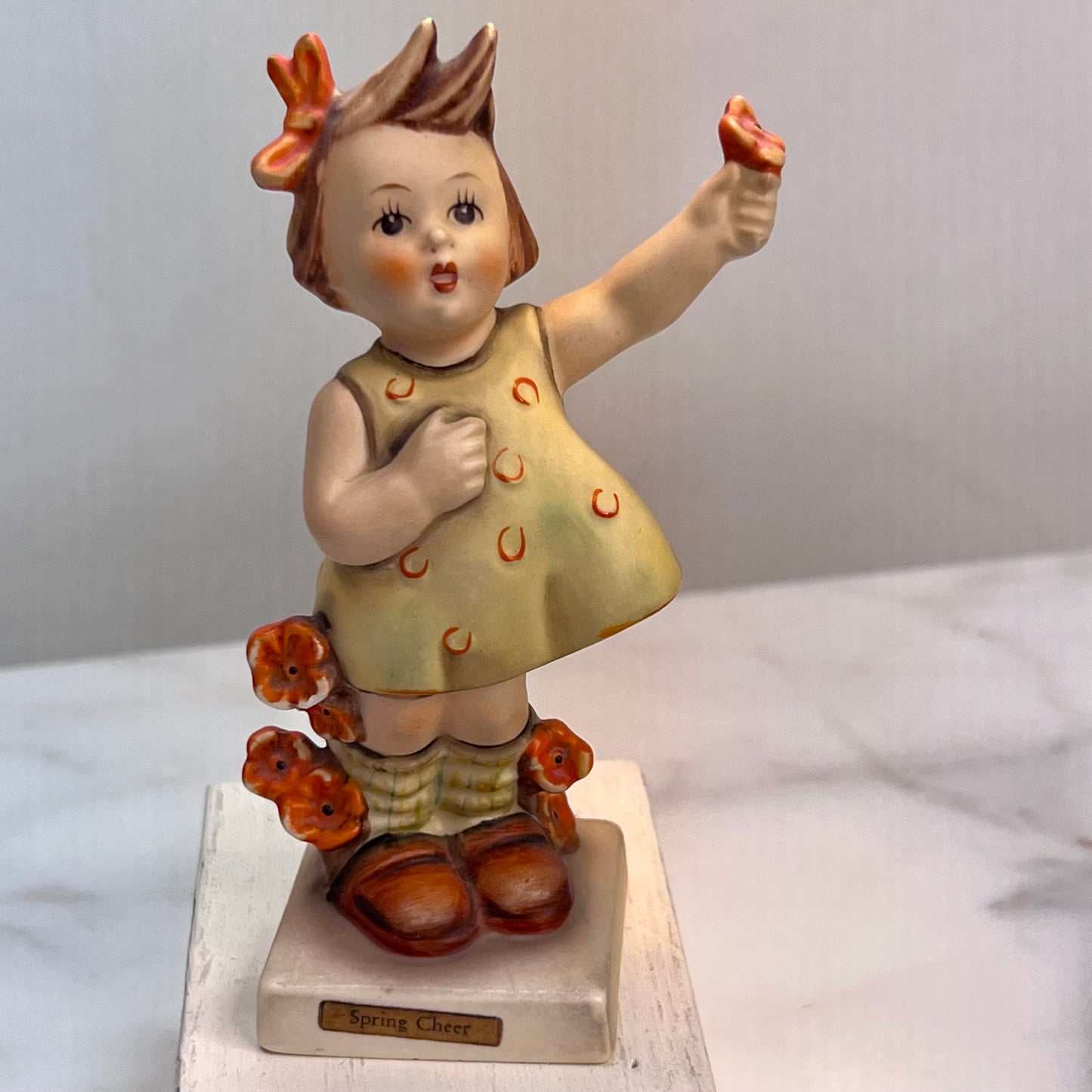Vintage Hummel "Spring Cheer" Figurine HUM 72 TM 3