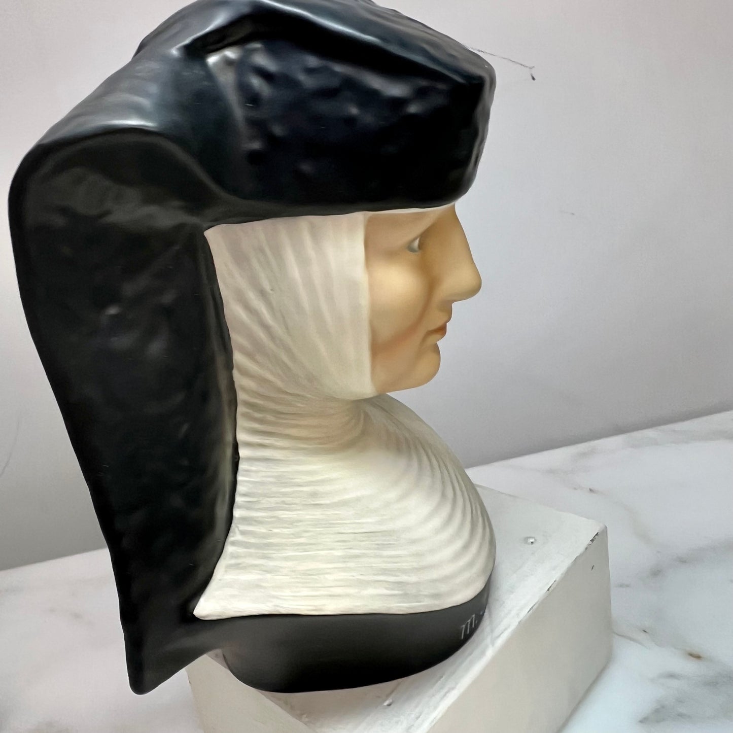 Vintage 1978 Hummel Bust of Sister Maria Innocentia Hummel