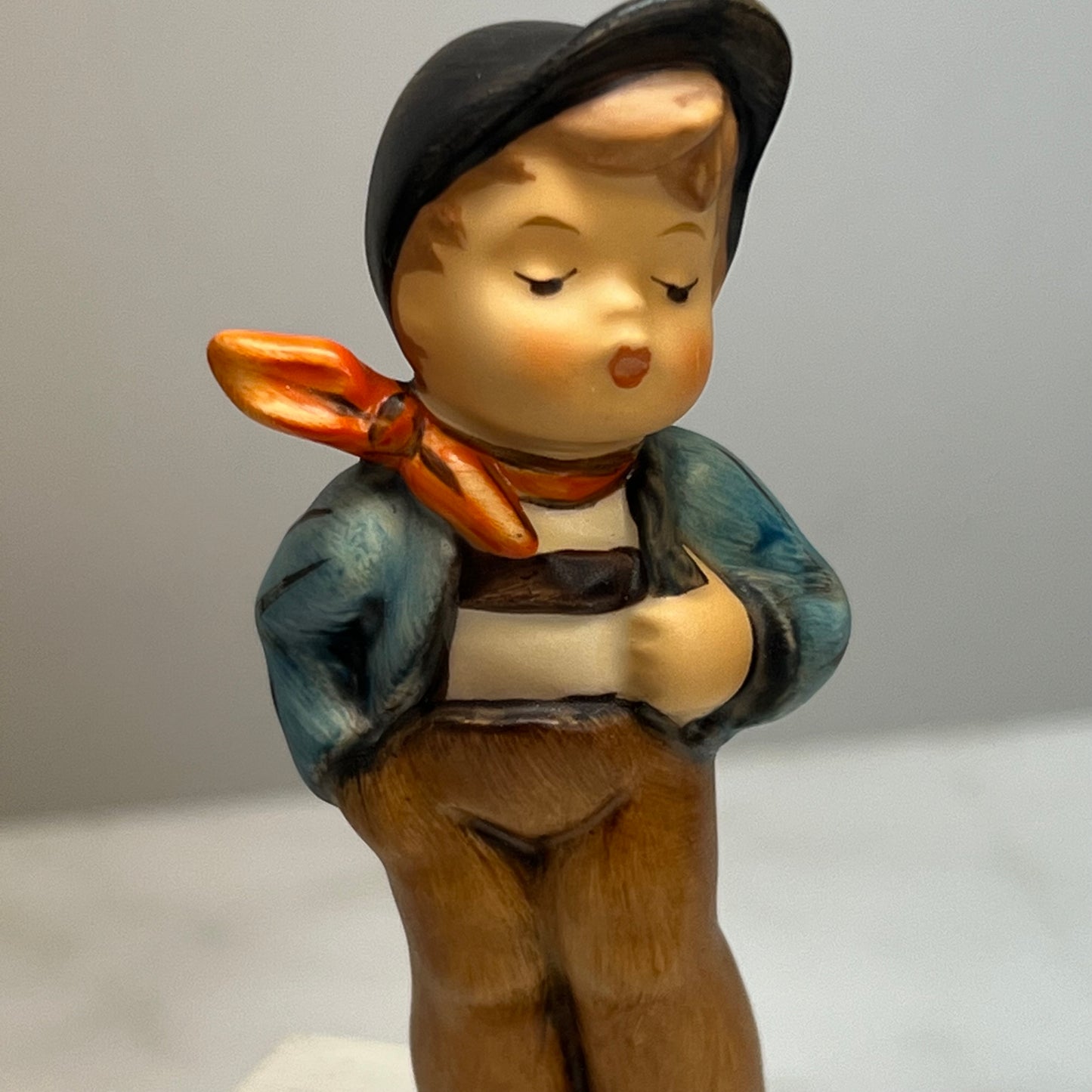 1992 Hummel "Lucky Fellow" HUM 560 M. I. Hummel Club Figurine