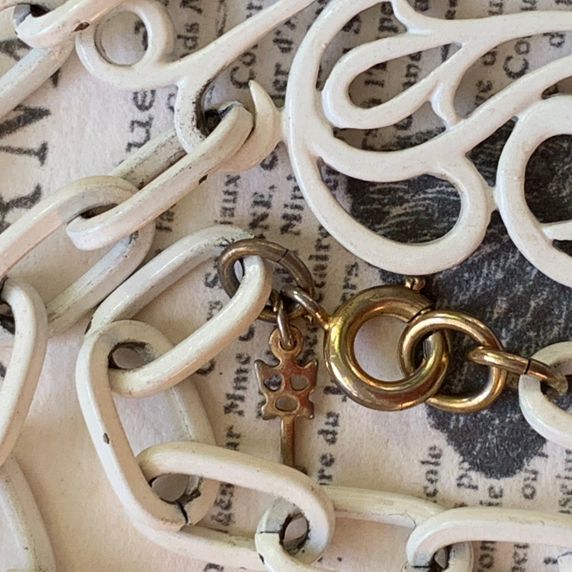 Mid Century Modern Trifari Pendant Necklace - Lady Slippers