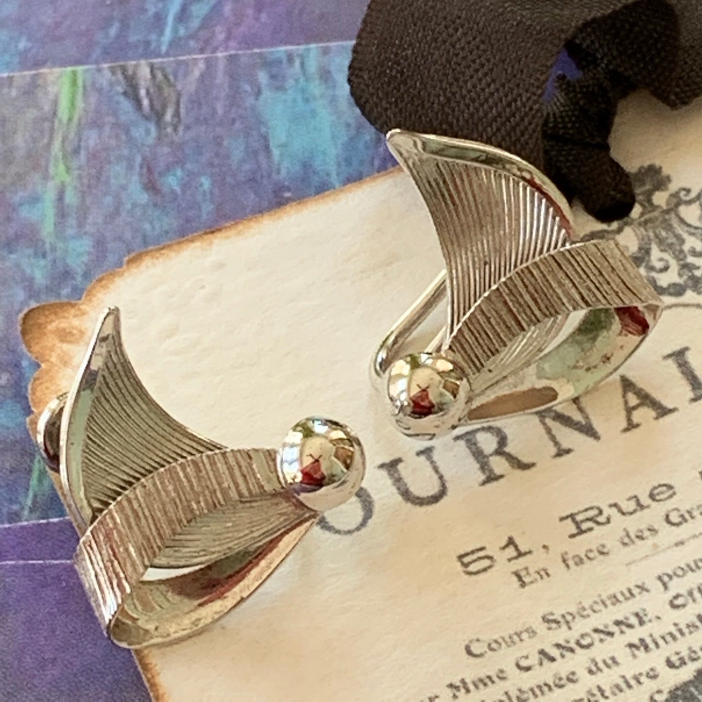 Vintage Carl-Art Sterling Silver Screw Back Earrings - Lady Slippers
