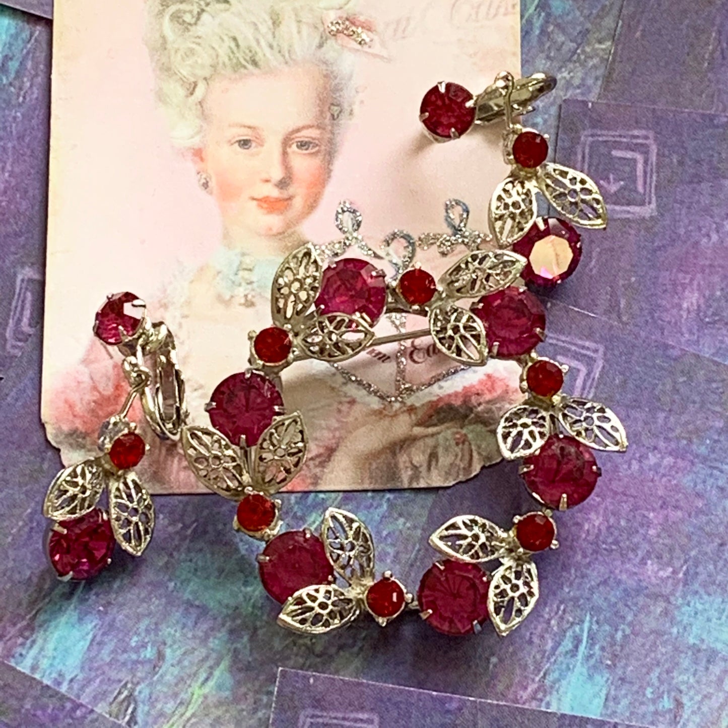 Vintage Magenta Pink Rhinestone Pin & Earrings Set - Lady Slippers