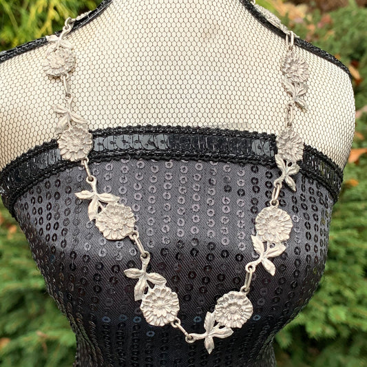 Vintage 800 Silver Floral Linked Necklace