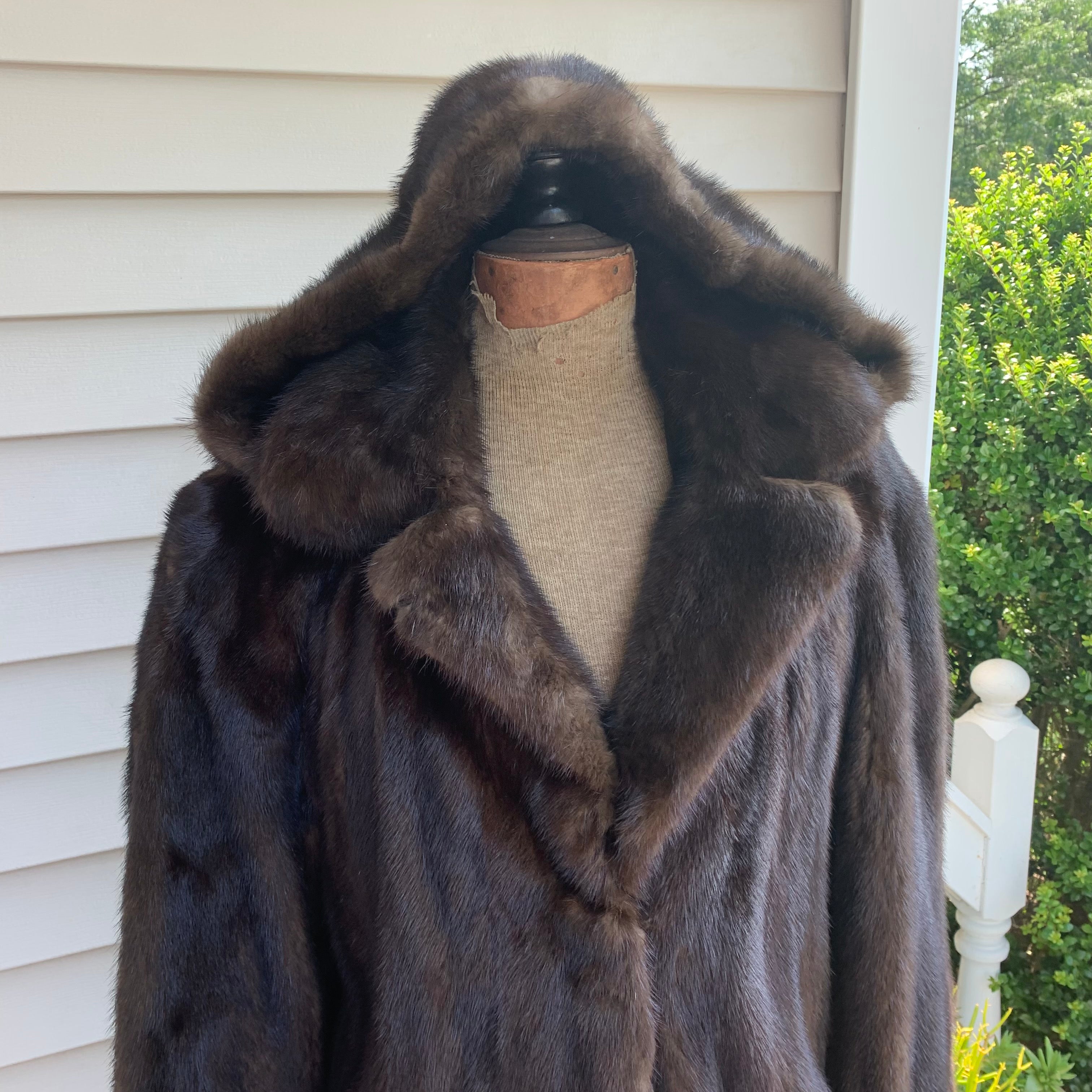 Umber Dusk Mahogany Mink Coat with Hood Lady Slippers