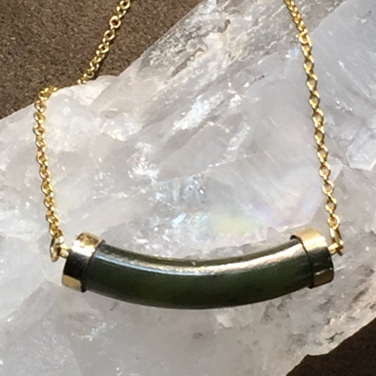 Vintage Semi Precious Jade Gemstone Necklace - Lady Slippers